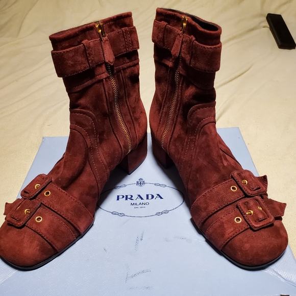 Prada Calzature Donna ankle boots.  New size 40. - Picture 1 of 13